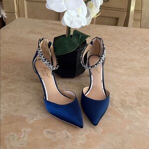 Jewel Badgley Mischka 🔥NWOT Raleigh Rhinestone Ankle Strap Evening Pumps